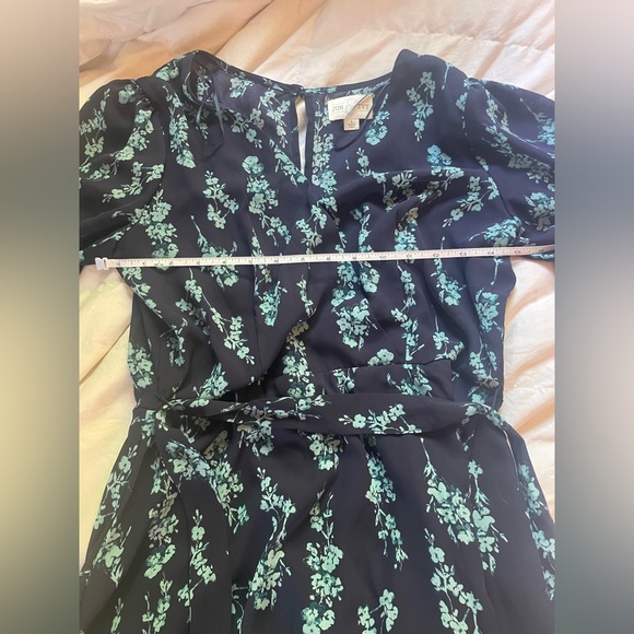 Blue floral Francesca’s dress, size large - Picture 4 of 5